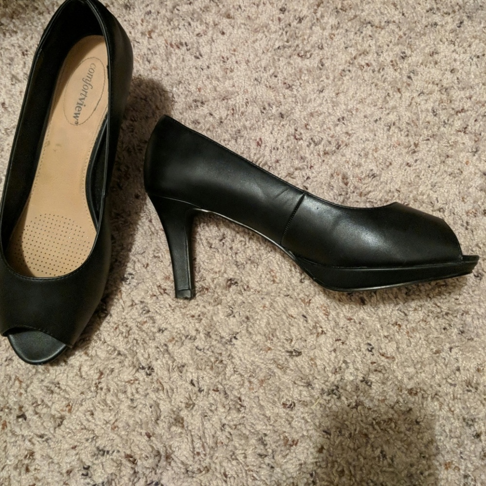 Peep toe heels